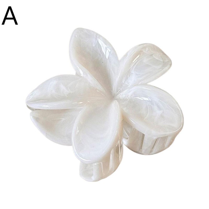 Summer mint, mambo, frangipani, and gradient floral hair clips create a sophisticated look. Sweet, 3D hair clips at the back of the head.